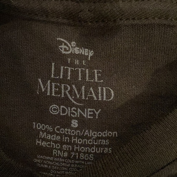 Disney The Little Mermaid Black Graphic T-shirt Tee Nwot - Picture 6 of 7